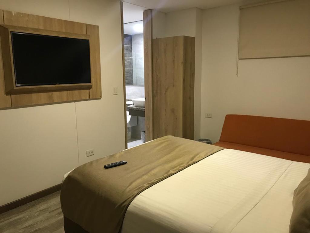 Hm Hotel Expo Inn Богота Экстерьер фото